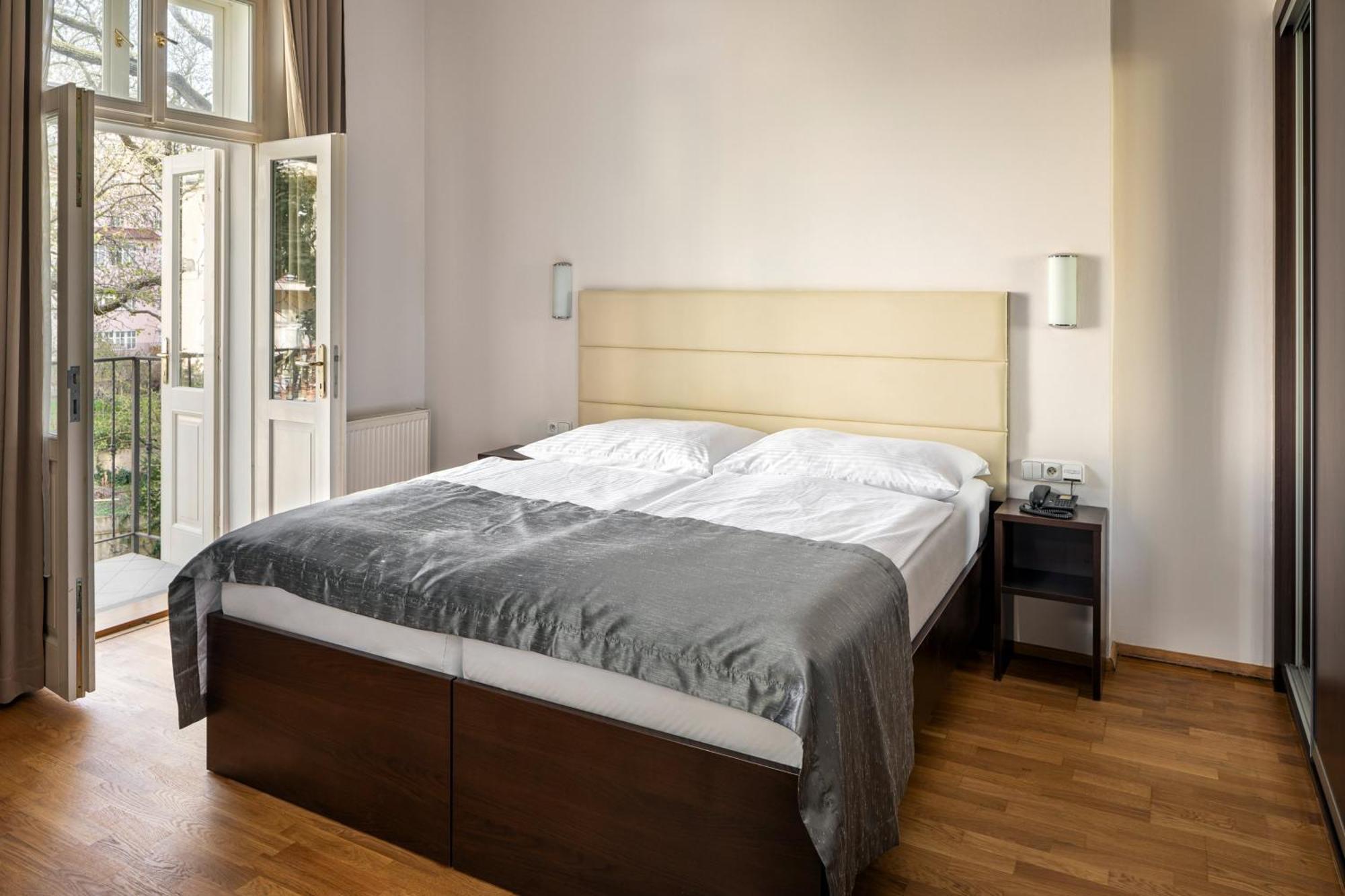 Hotel Unique Прага Екстер'єр фото