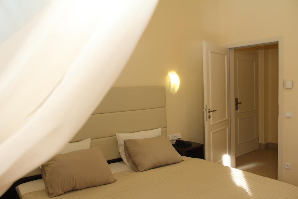 Hotel Unique Прага Екстер'єр фото